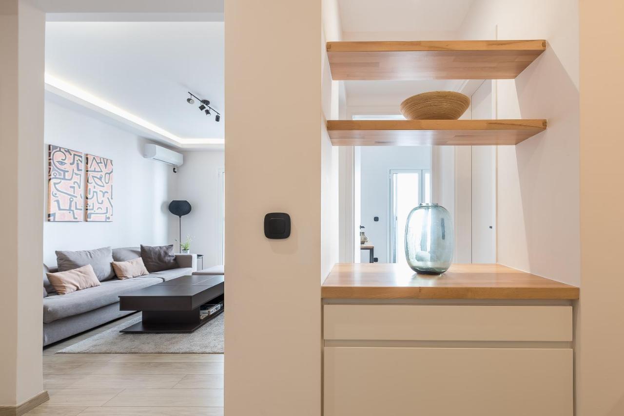 Apartment Petraki 1bdr With Balcony 1 Min From Ermou Str Athens