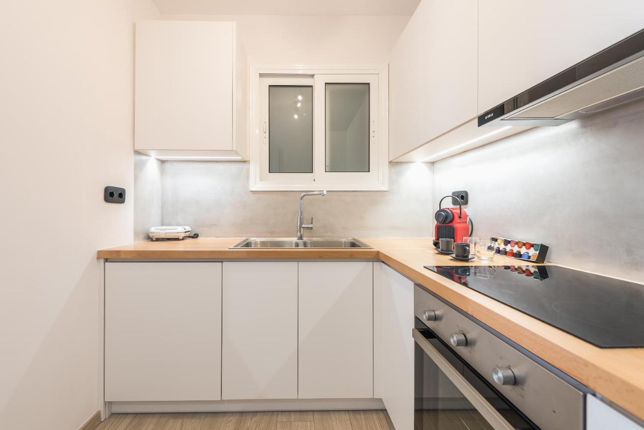 Apartment Petraki 1bdr With Balcony 1 Min From Ermou Str